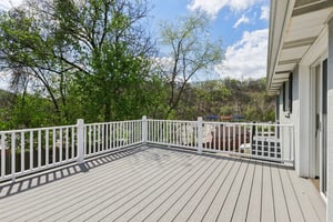 Marjorie Dr-S1704-050.jpg