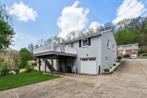 Marjorie Dr-S1704-053.jpg