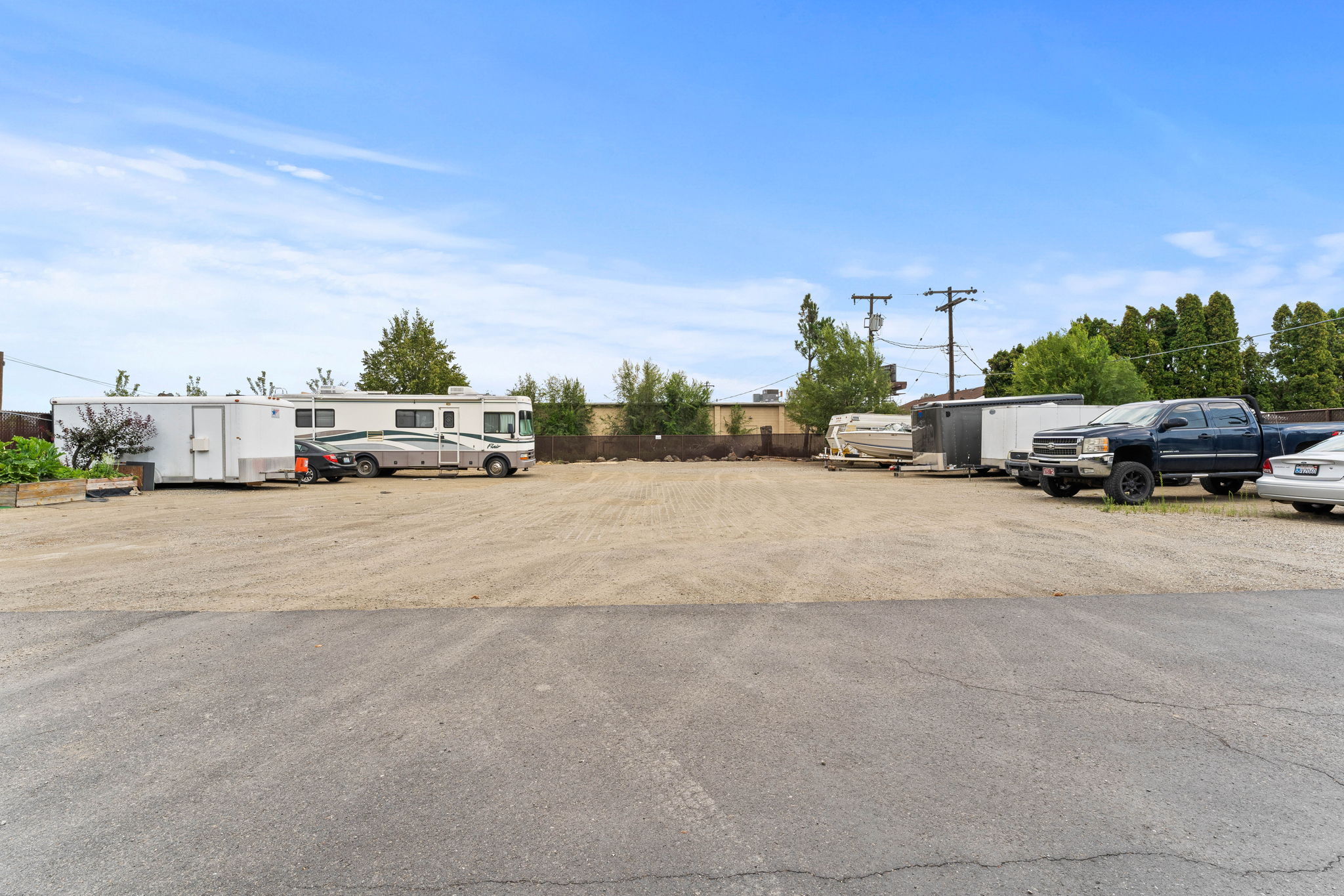 Condo Amenities- Overflow Parking/RV storage lot