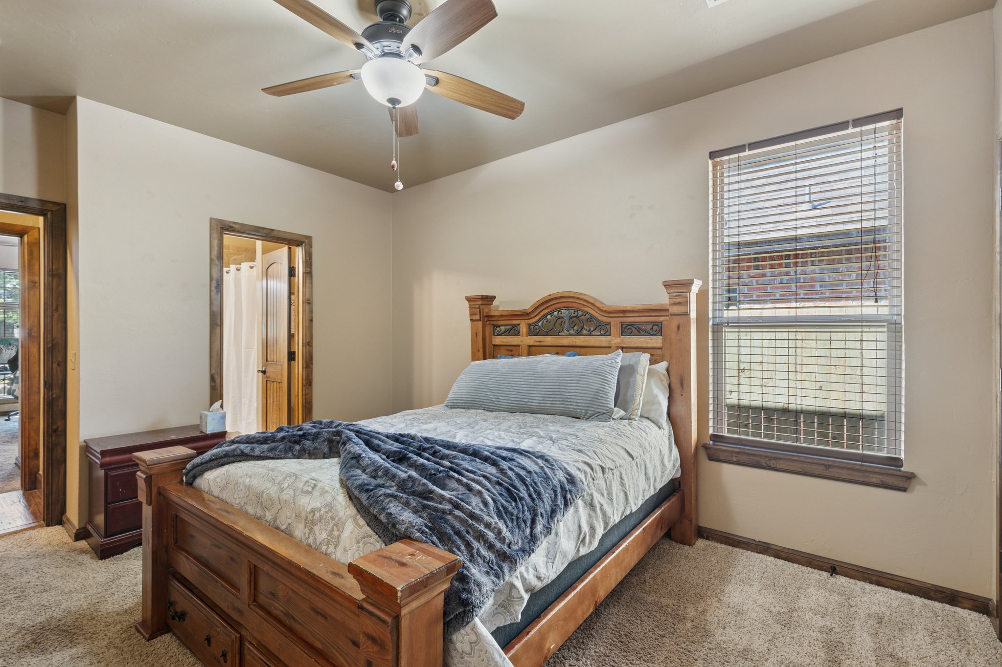 9021 NW 148th Pl_035.jpg