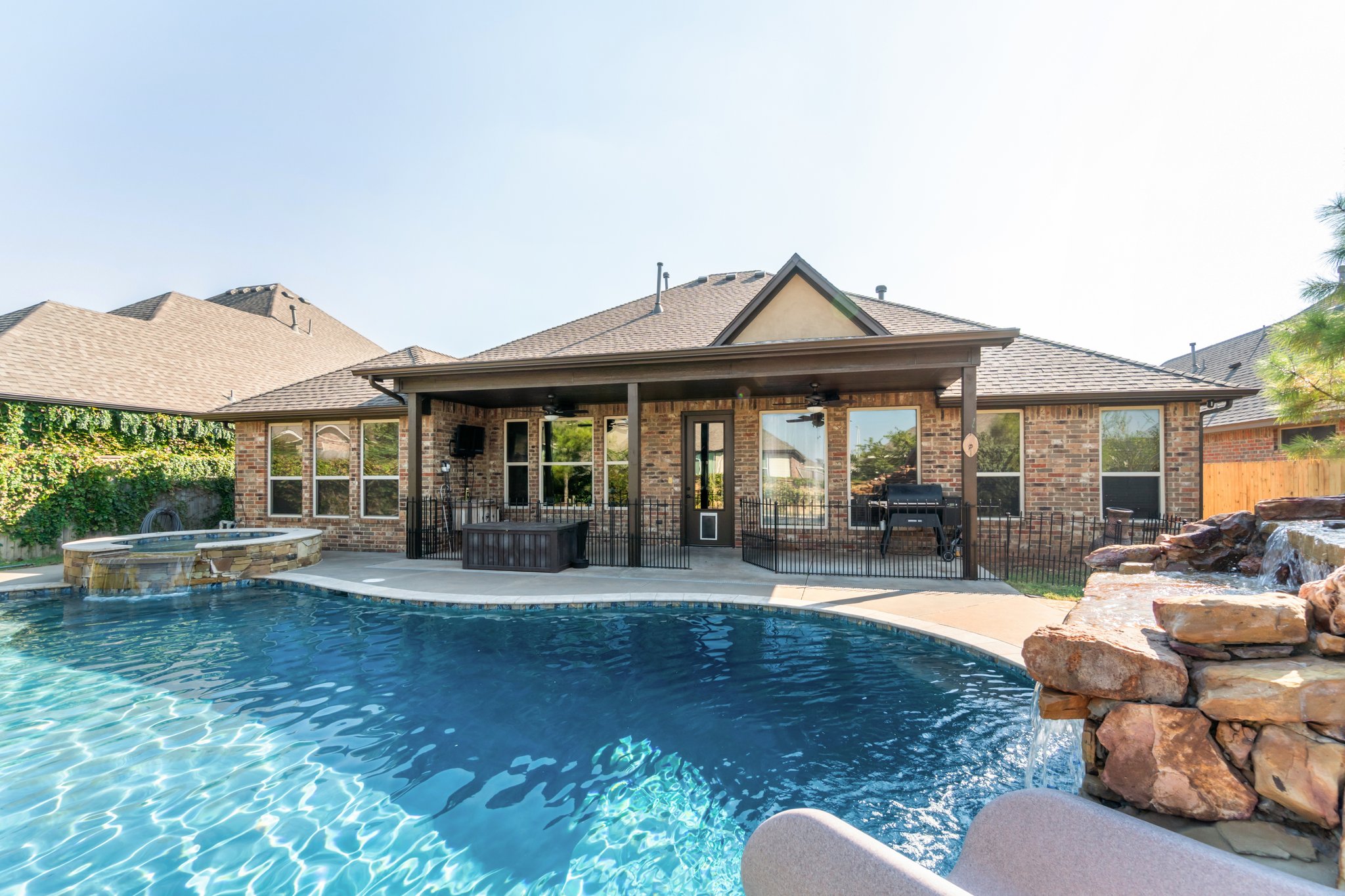 9021 NW 148th Pl_010 (2).jpg
