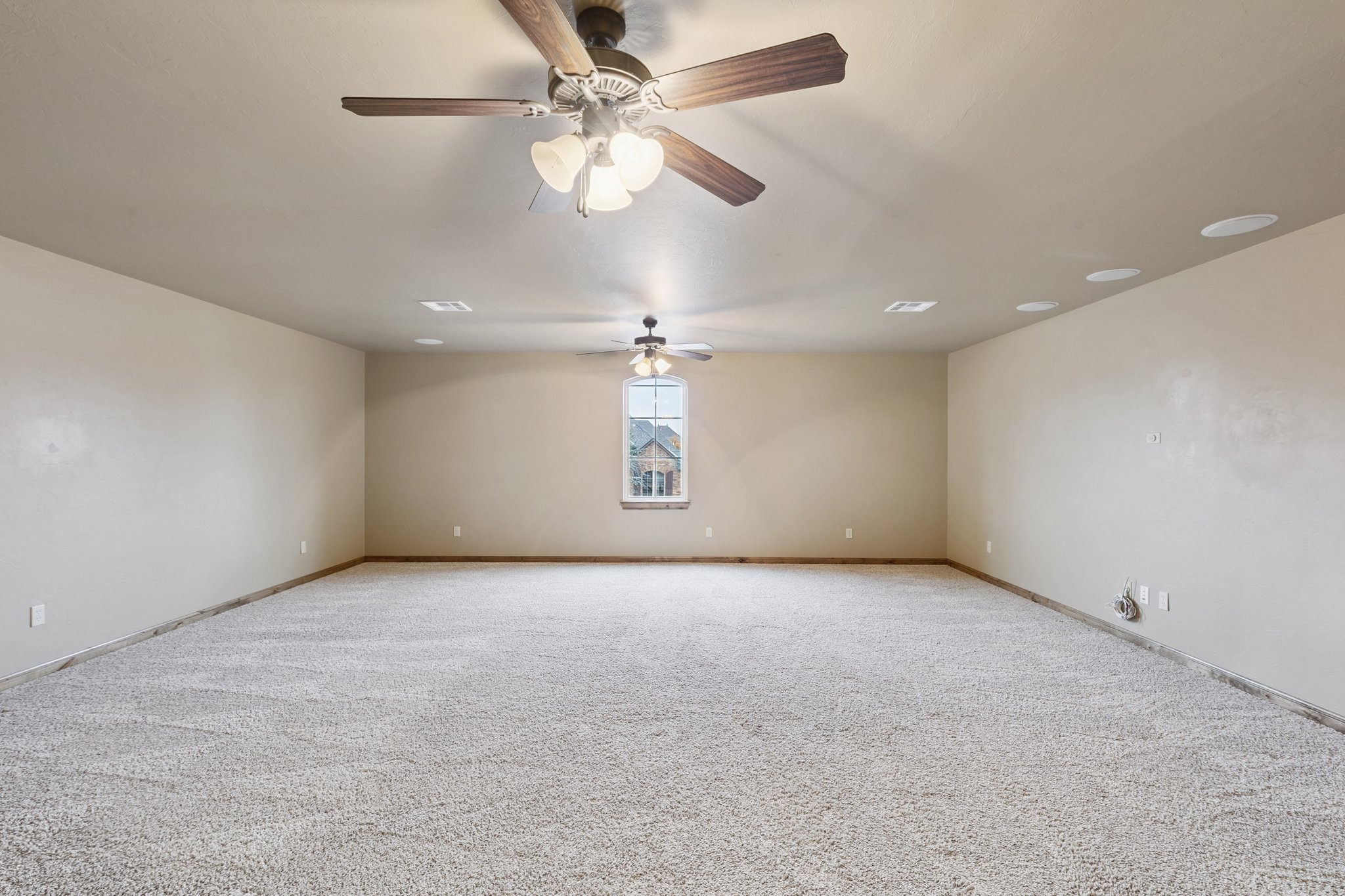 9021 NW 148th Pl_004 (3).jpg