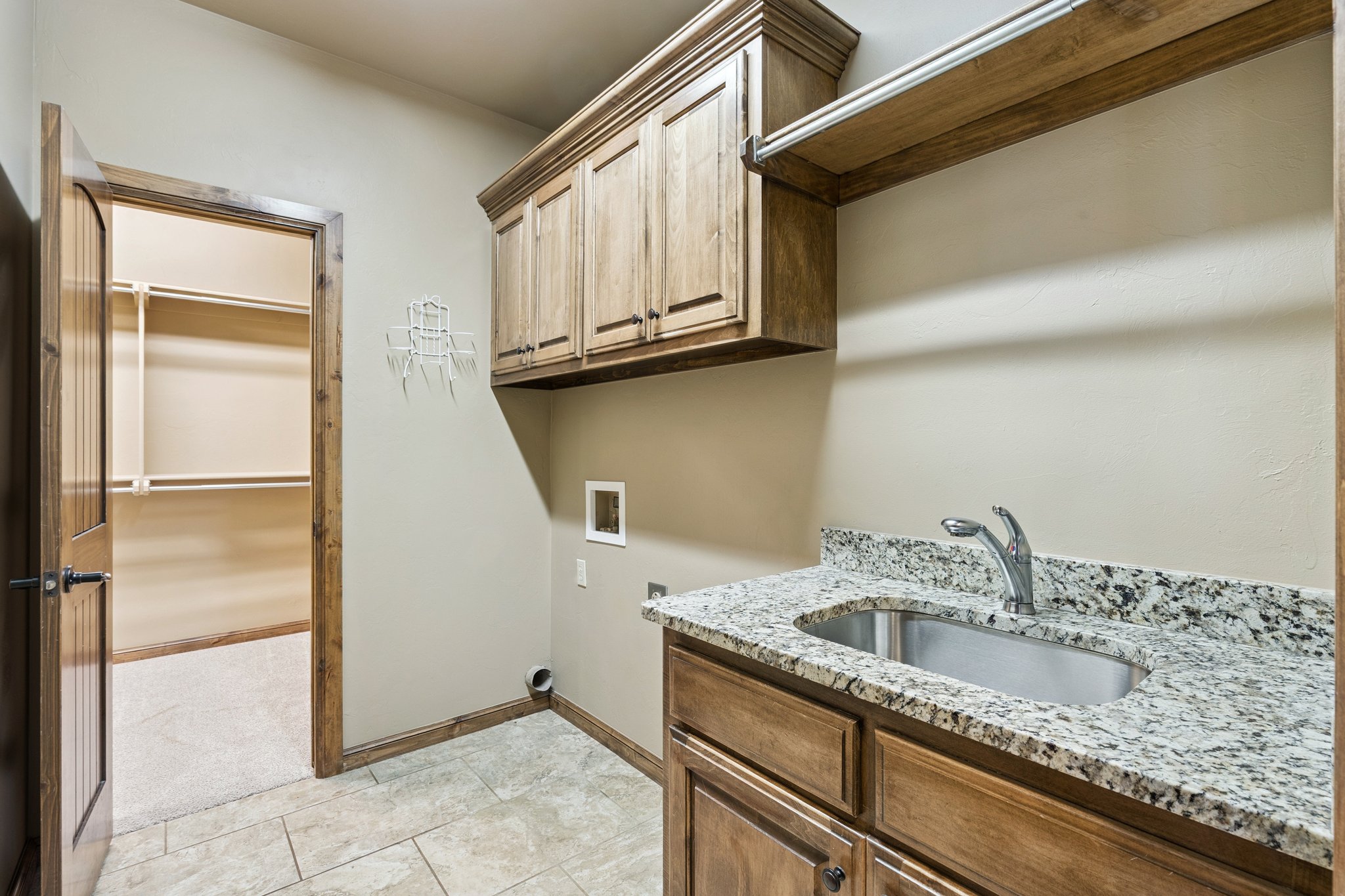 9021 NW 148th Pl_008 (3).jpg