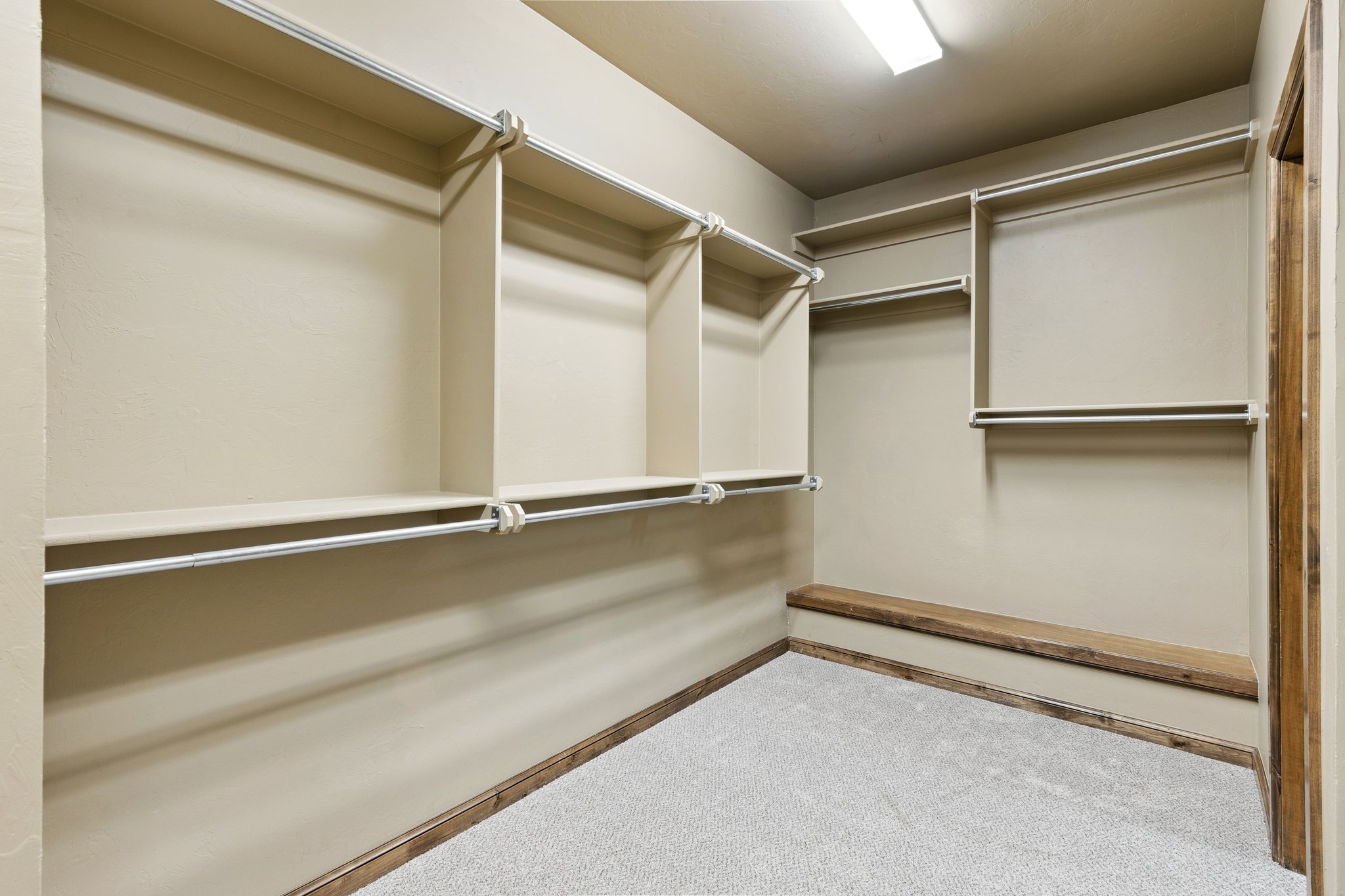 9021 NW 148th Pl_009 (4).jpg