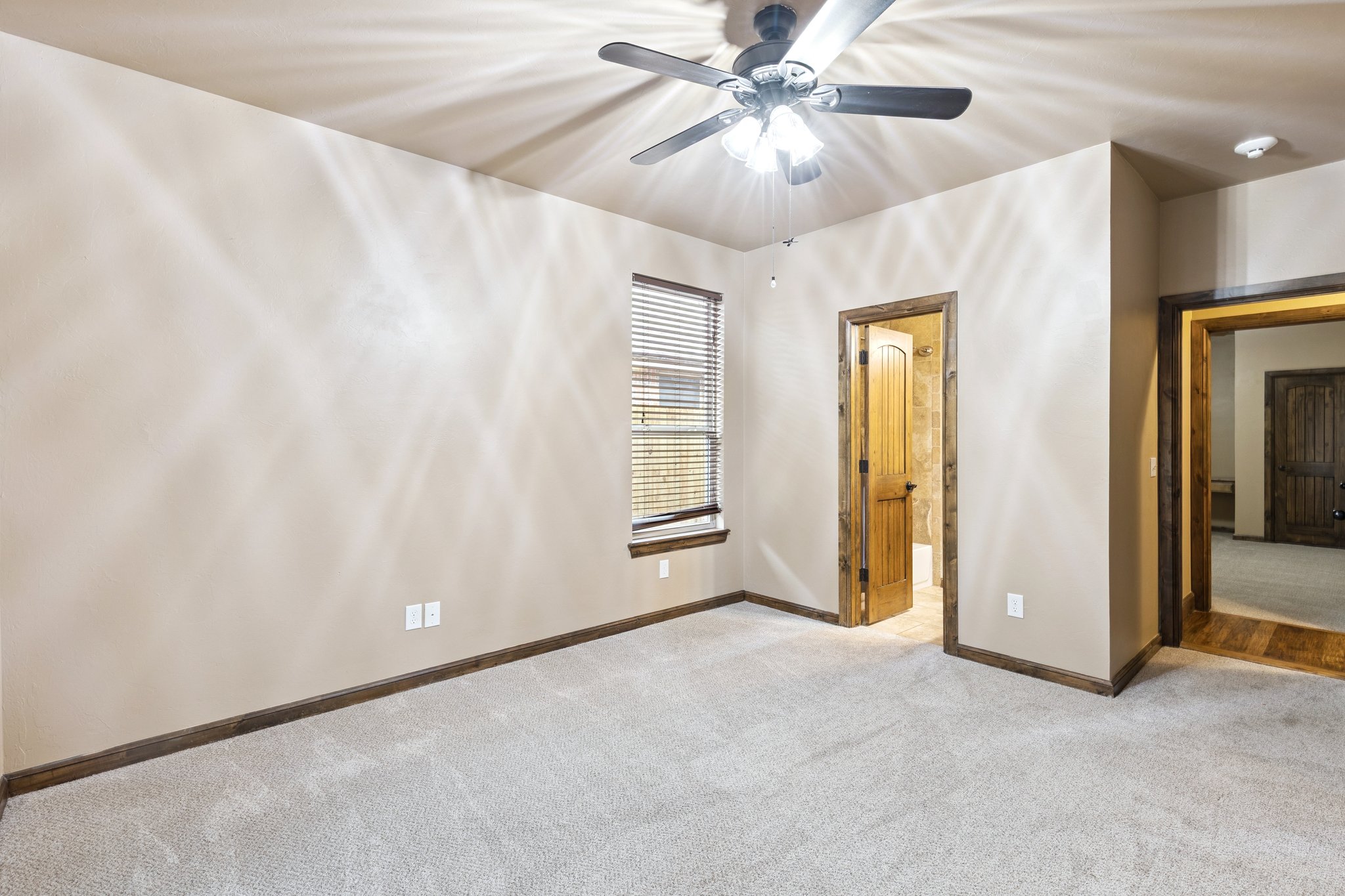 9021 NW 148th Pl_016 (2).jpg