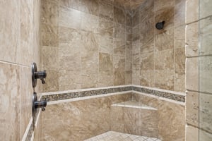 9021 NW 148th Pl_029.jpg