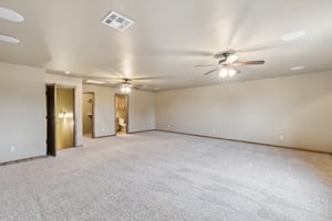 9021 NW 148th Pl_007 (3).jpg