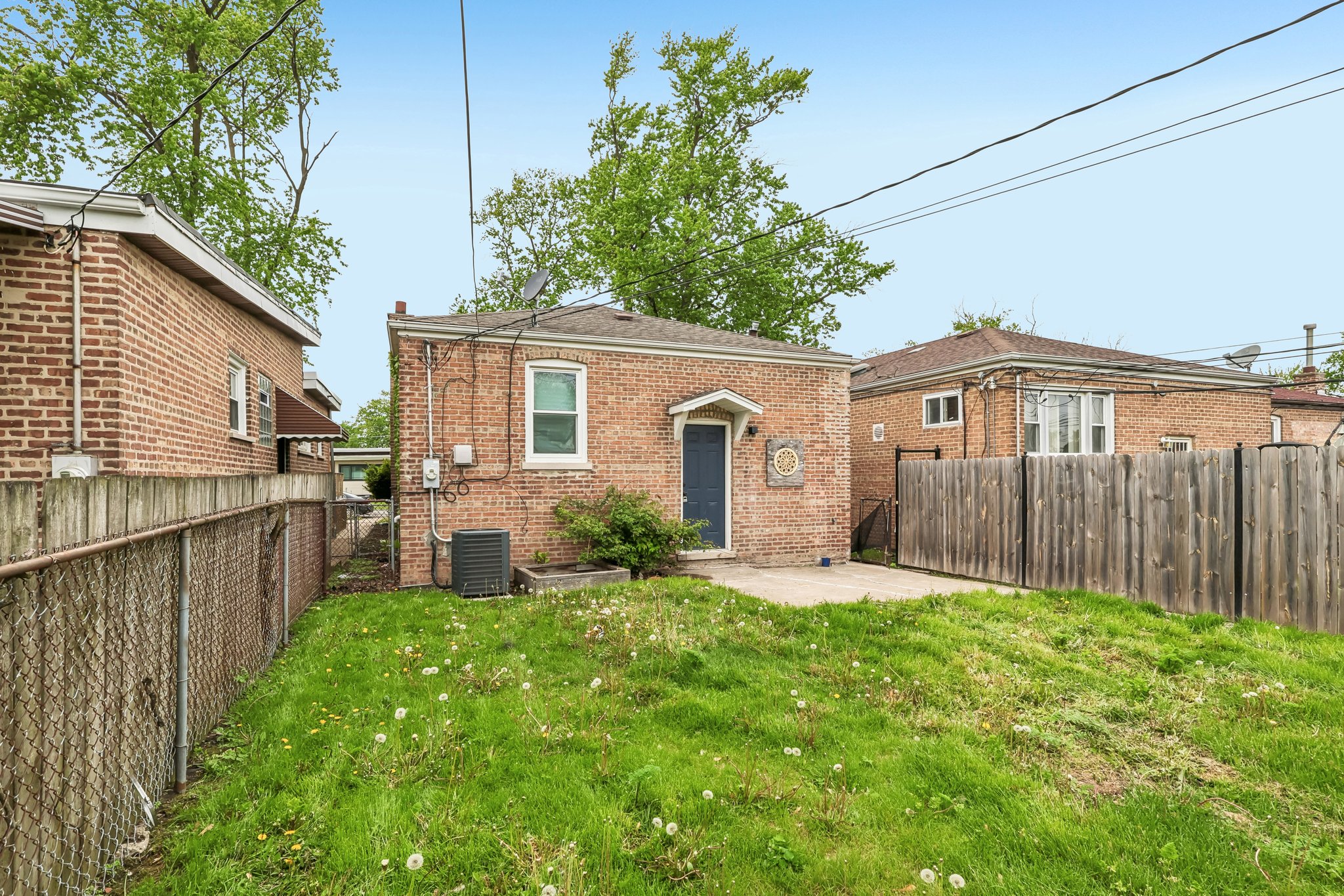 S Oglesby Ave-S0605-027.jpg