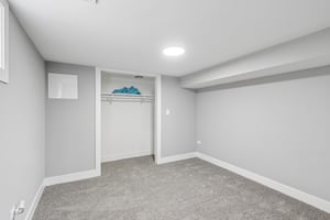 S Oglesby Ave-S0605-017.jpg