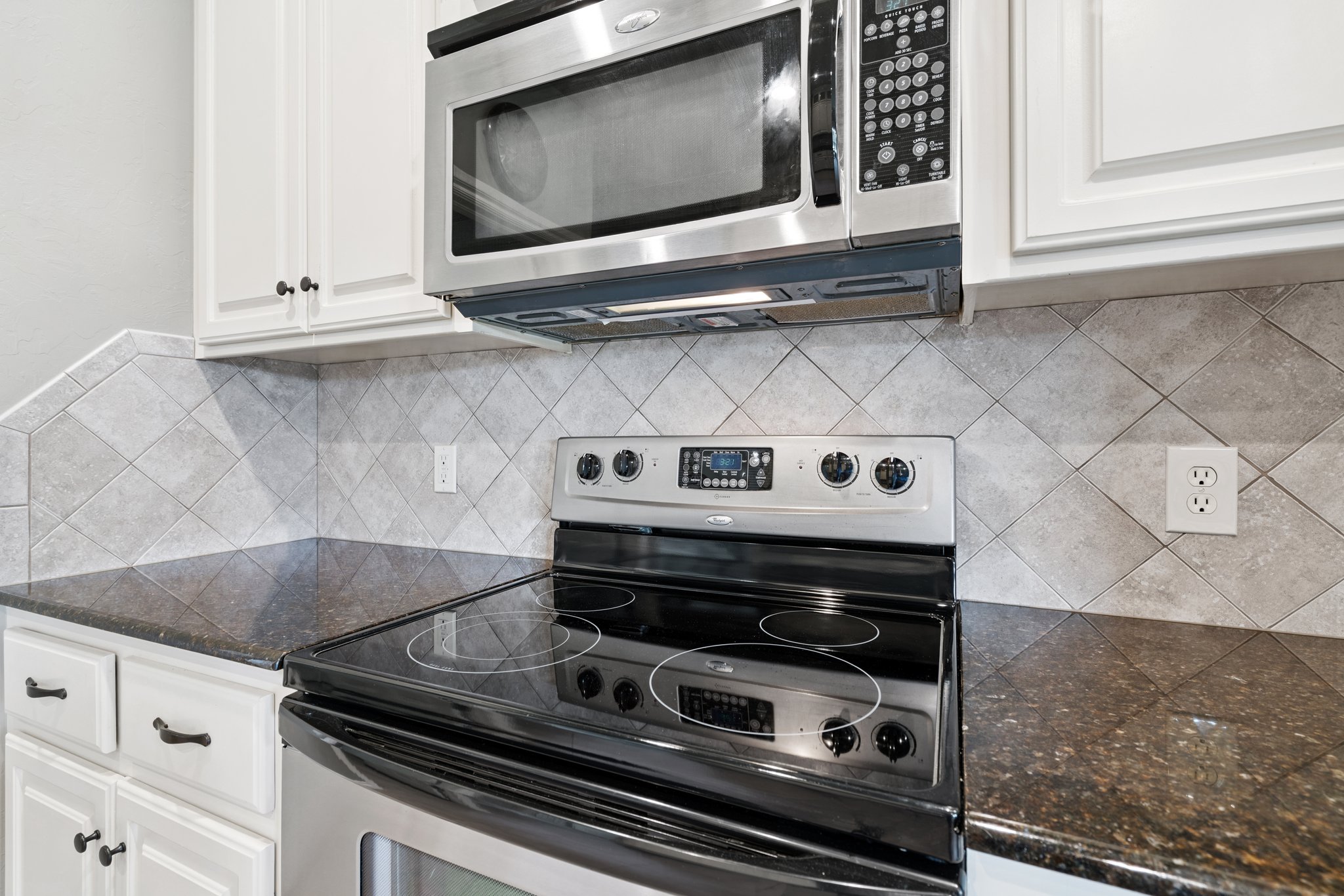 9024 NW 79th Terrace_020.jpg