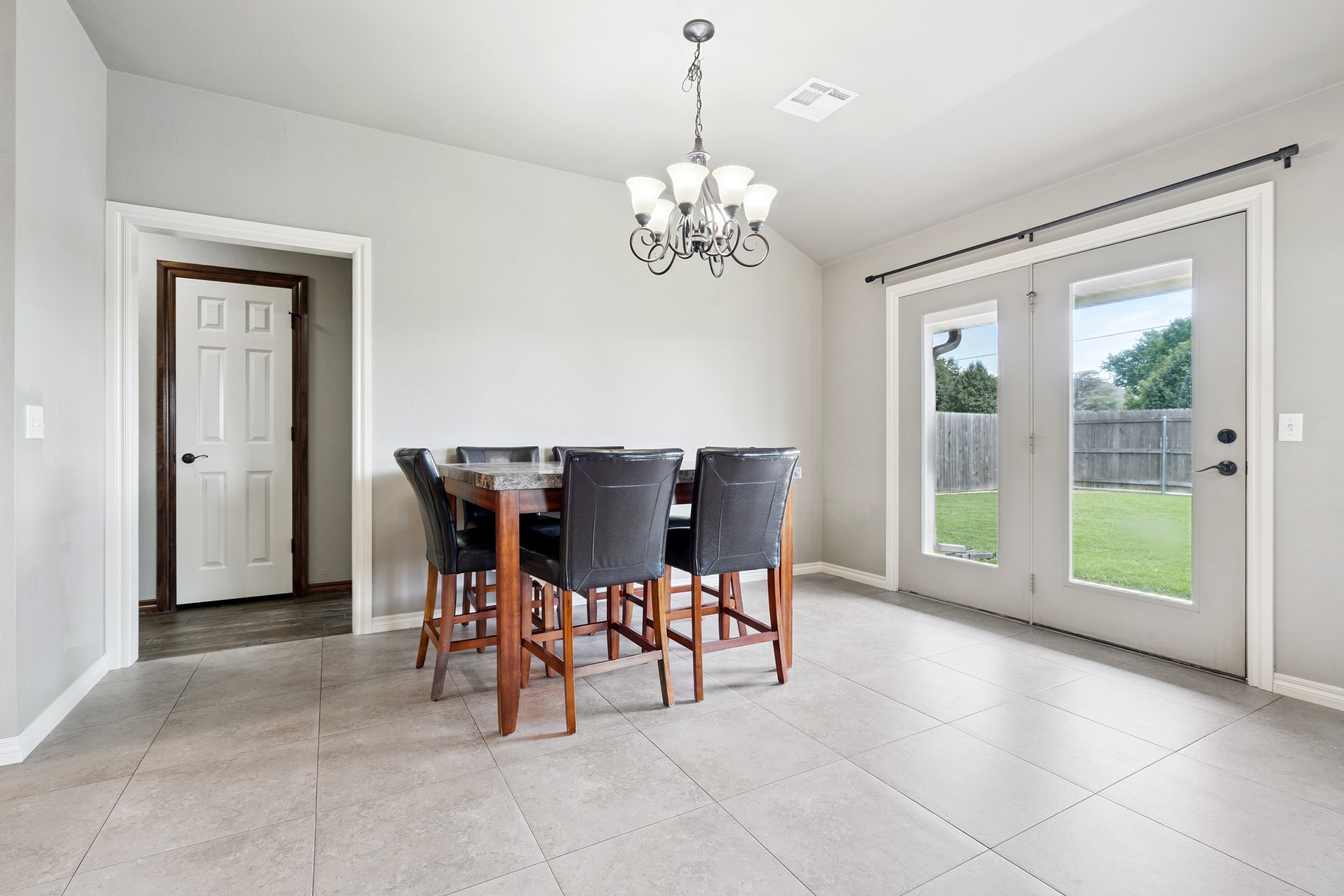 9024 NW 79th Terrace_021.jpg