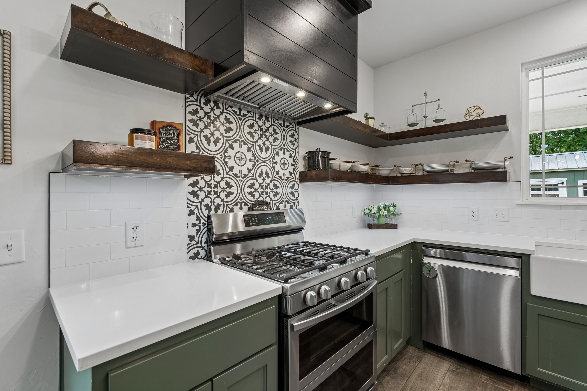 9025 E Charter Oak Rd_024.jpg