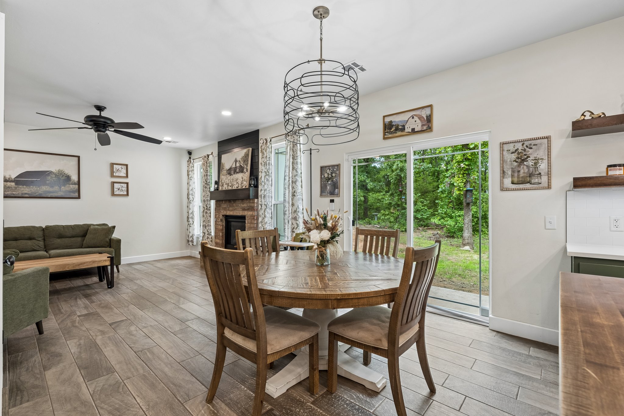 9025 E Charter Oak Rd_026.jpg