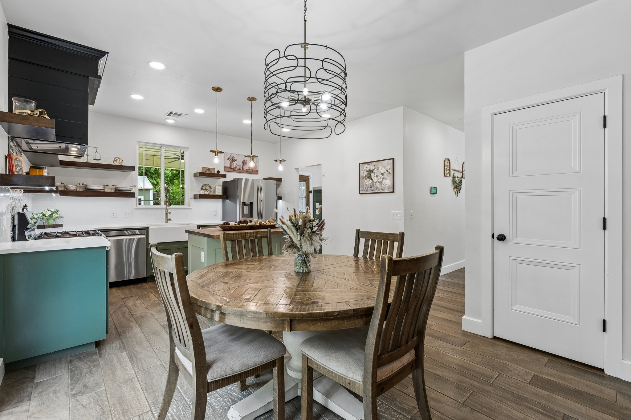 9025 E Charter Oak Rd_028.jpg