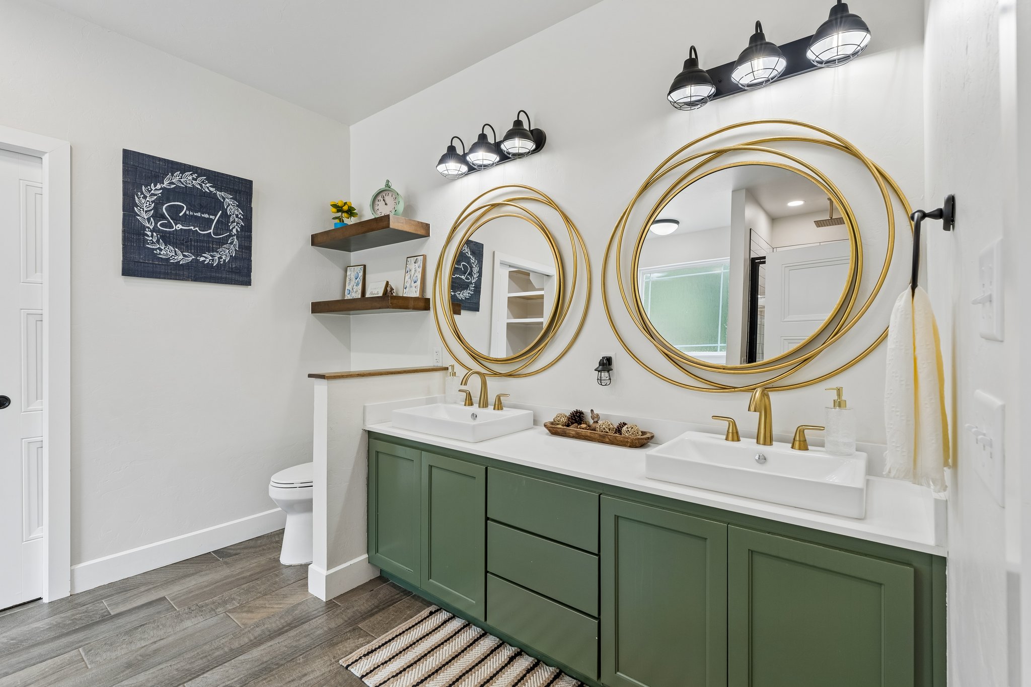 9025 E Charter Oak Rd_032.jpg