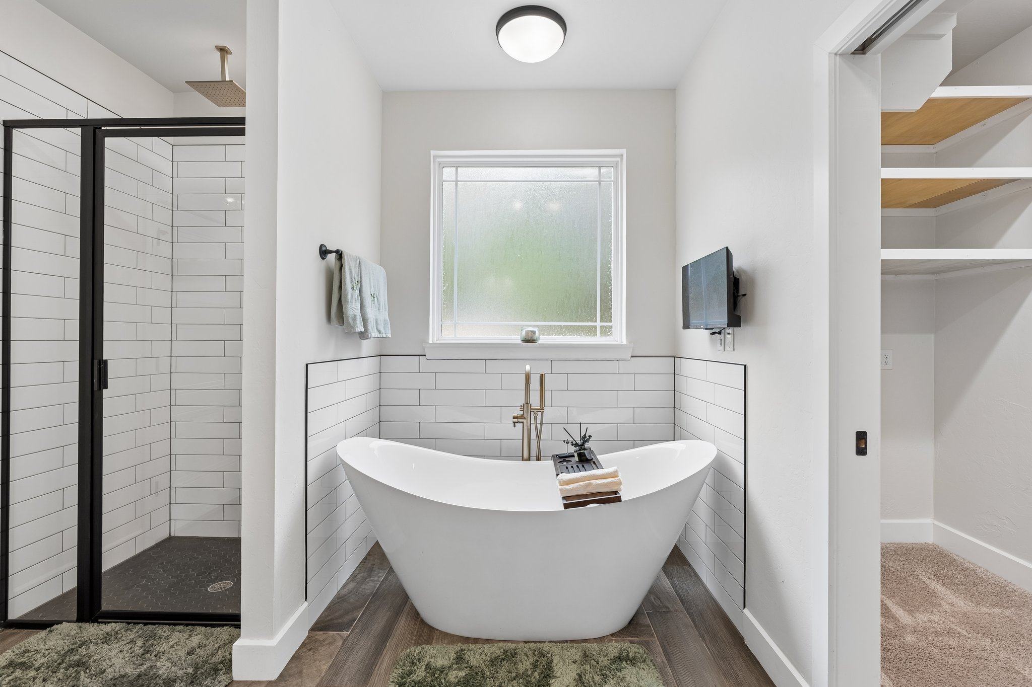 9025 E Charter Oak Rd_035.jpg