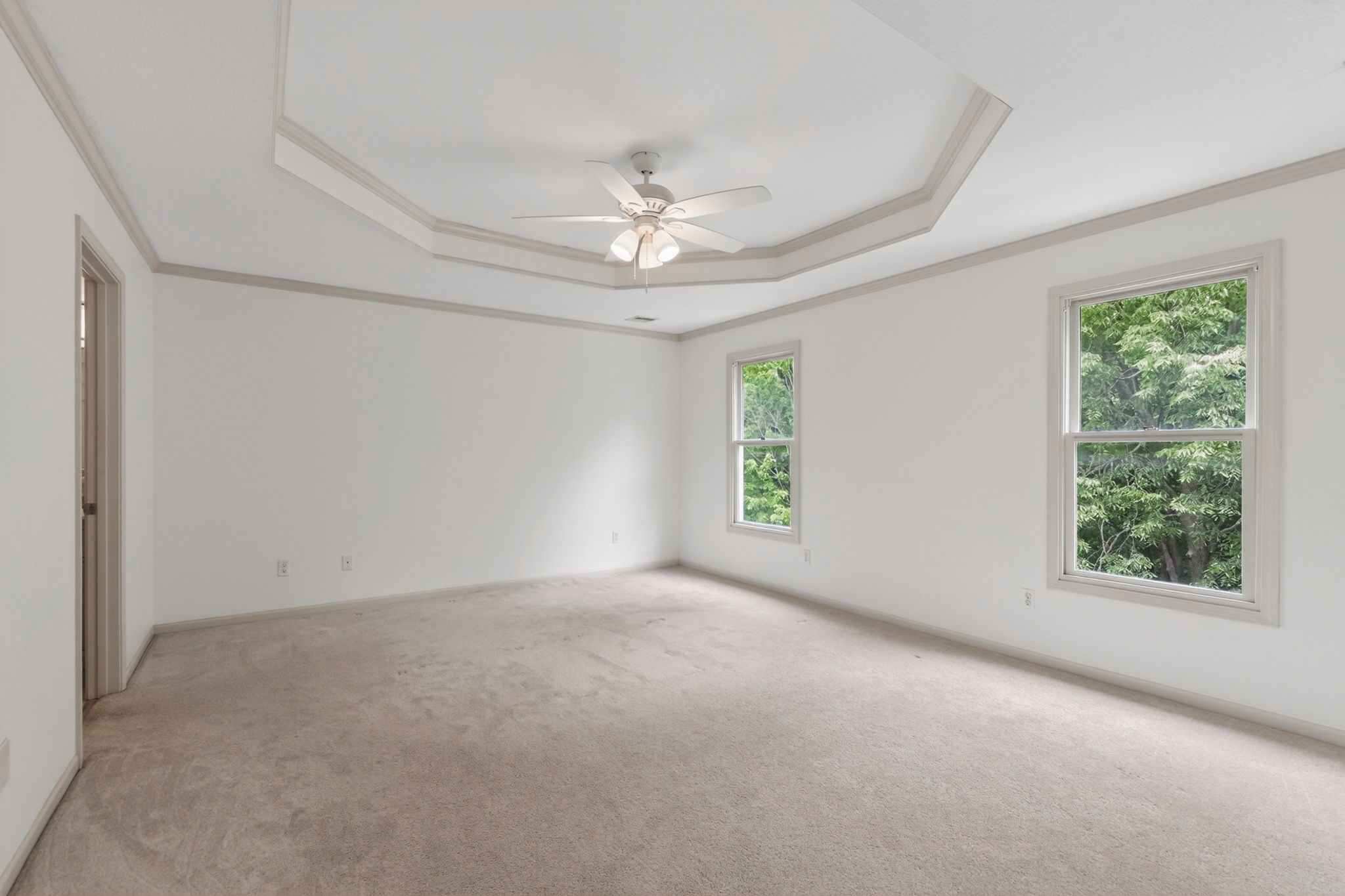 030_9027 N Manning Ave-031