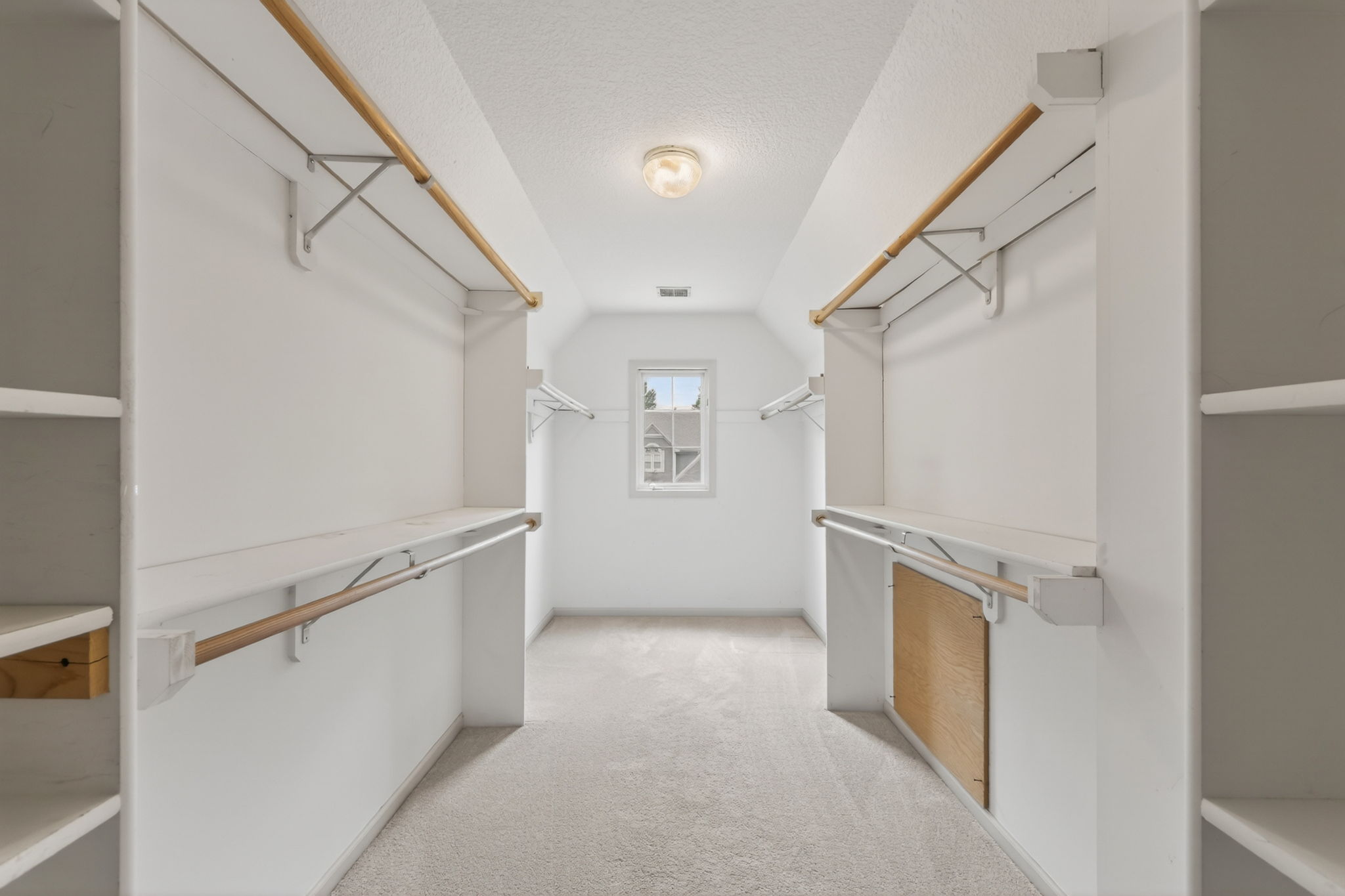 037_9027 N Manning Ave-038