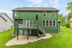 004_9027 N Manning Ave-009
