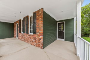 014_9027 N Manning Ave-014