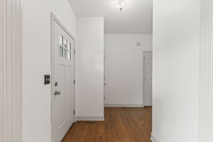 015_9027 N Manning Ave-015