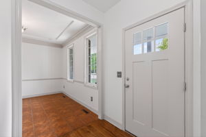 016_9027 N Manning Ave-016