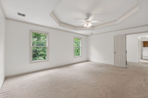 031_9027 N Manning Ave-032
