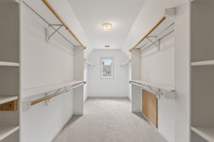 037_9027 N Manning Ave-038