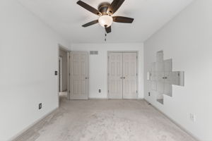 044_9027 N Manning Ave-045
