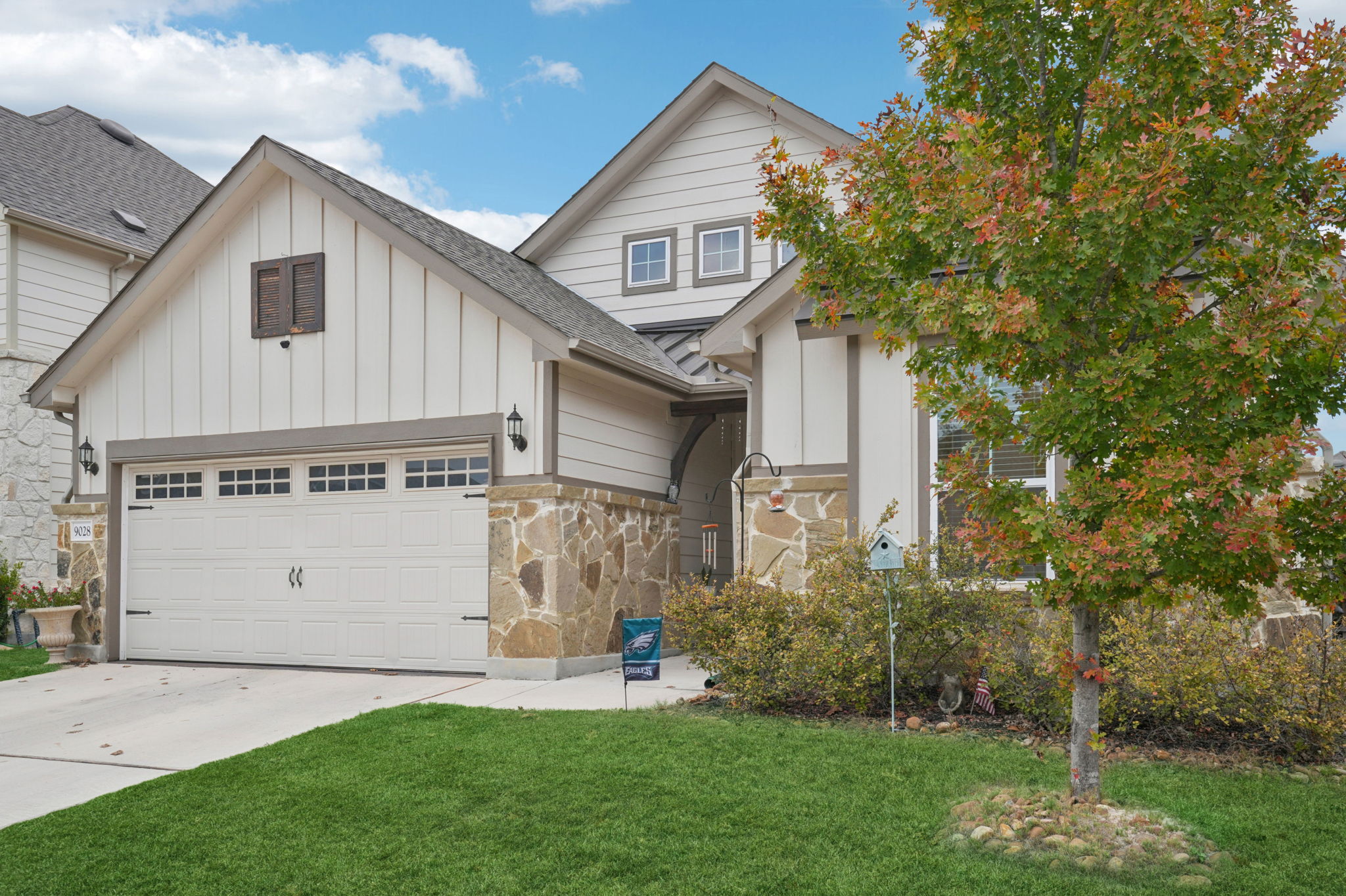 Curling Post-L0612-003