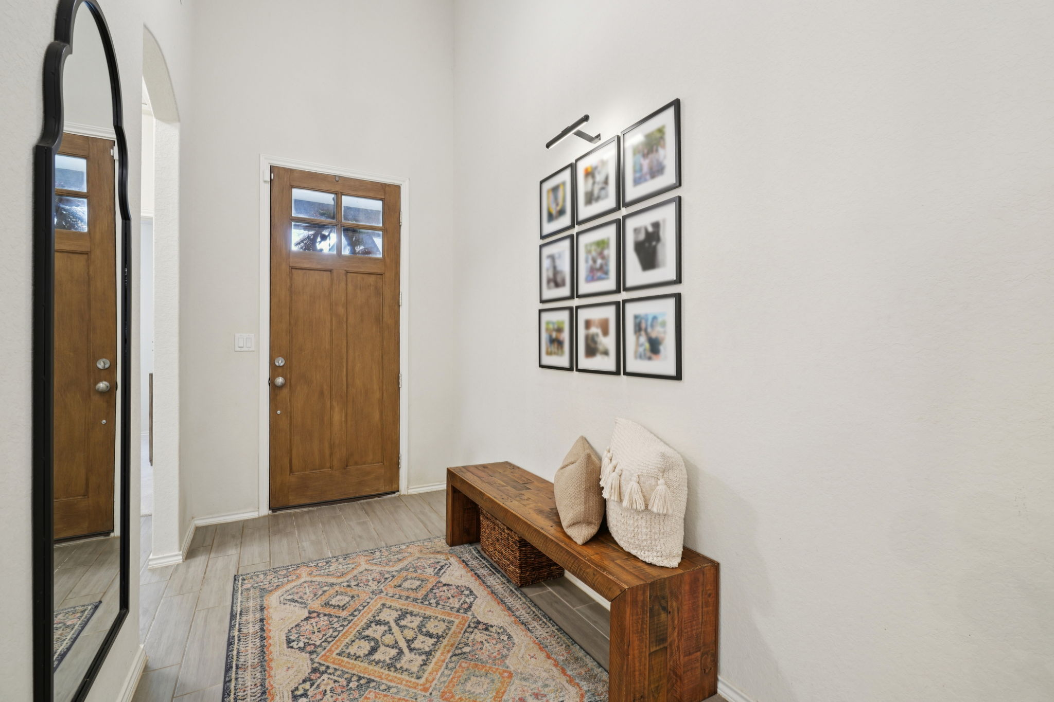 Curling Post-L0612-005