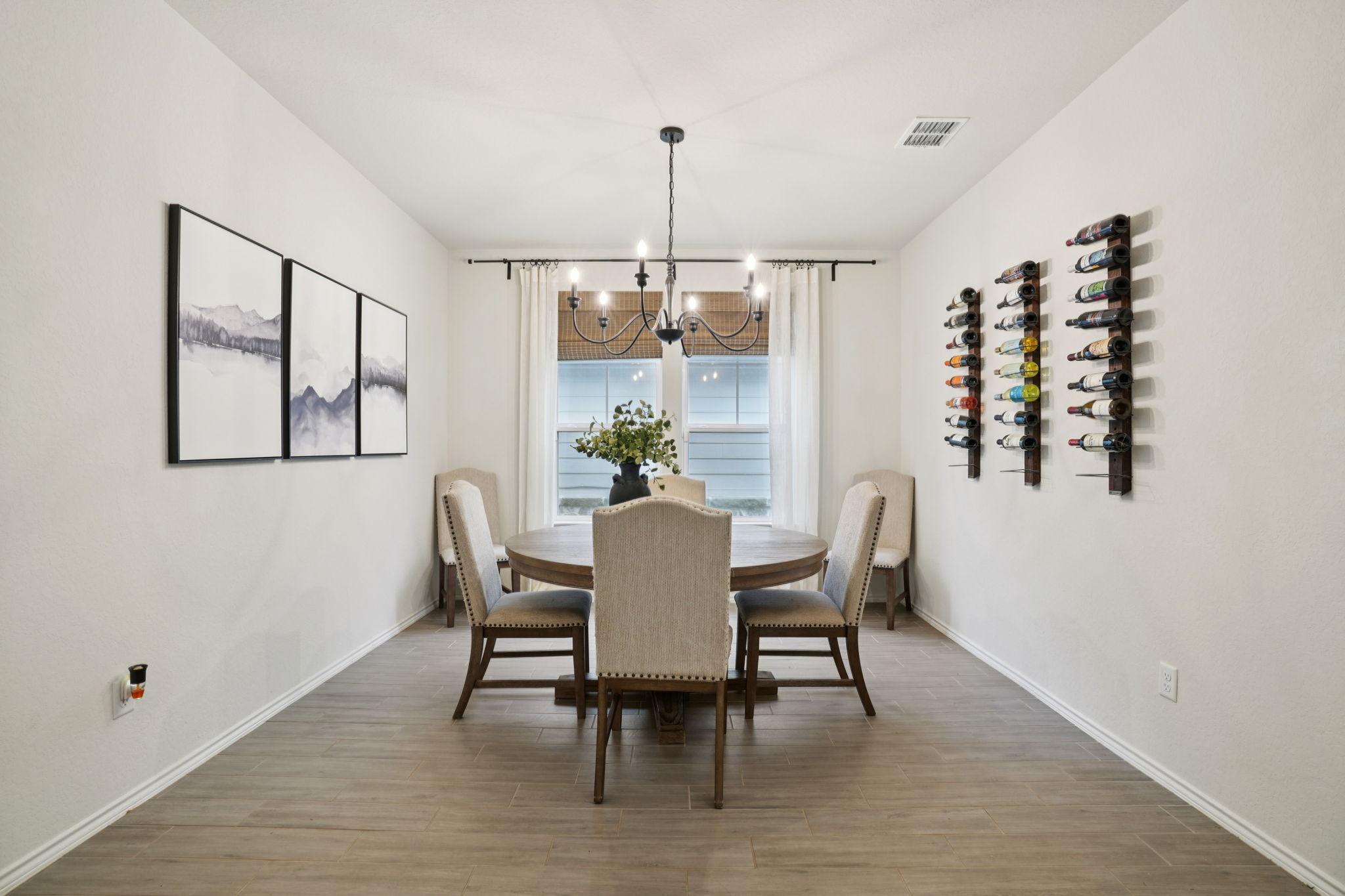 Curling Post-L0612-010