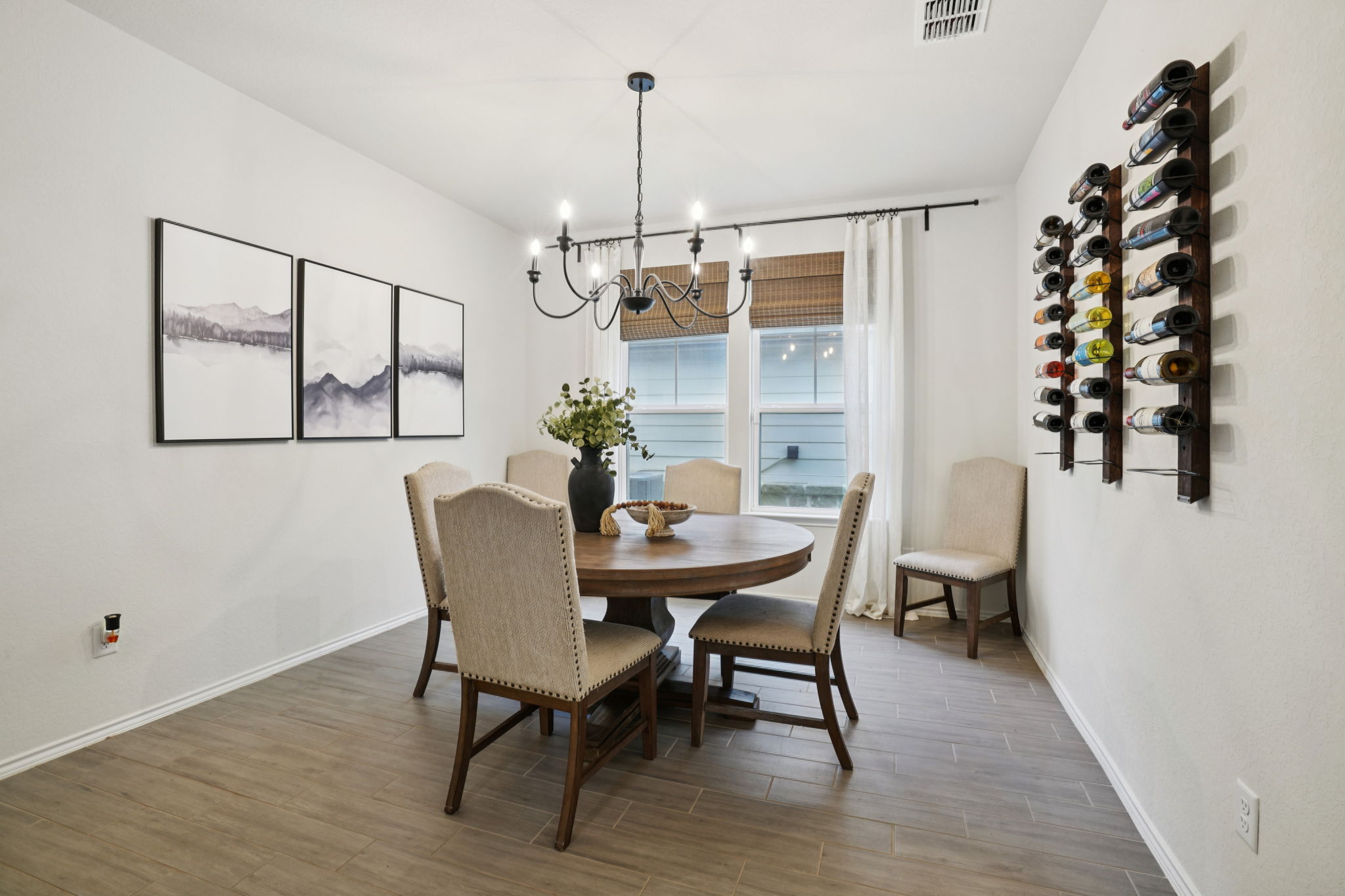 Curling Post-L0612-012