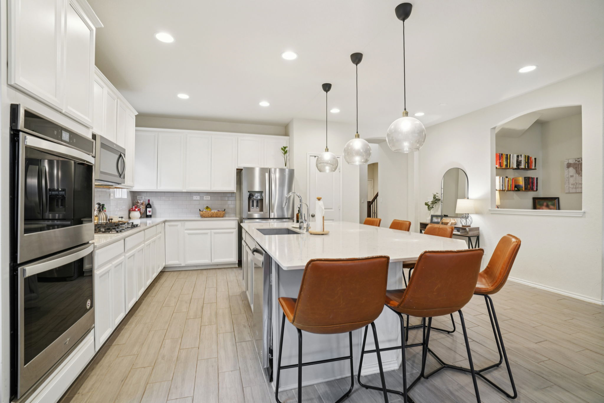 Curling Post-L0612-016