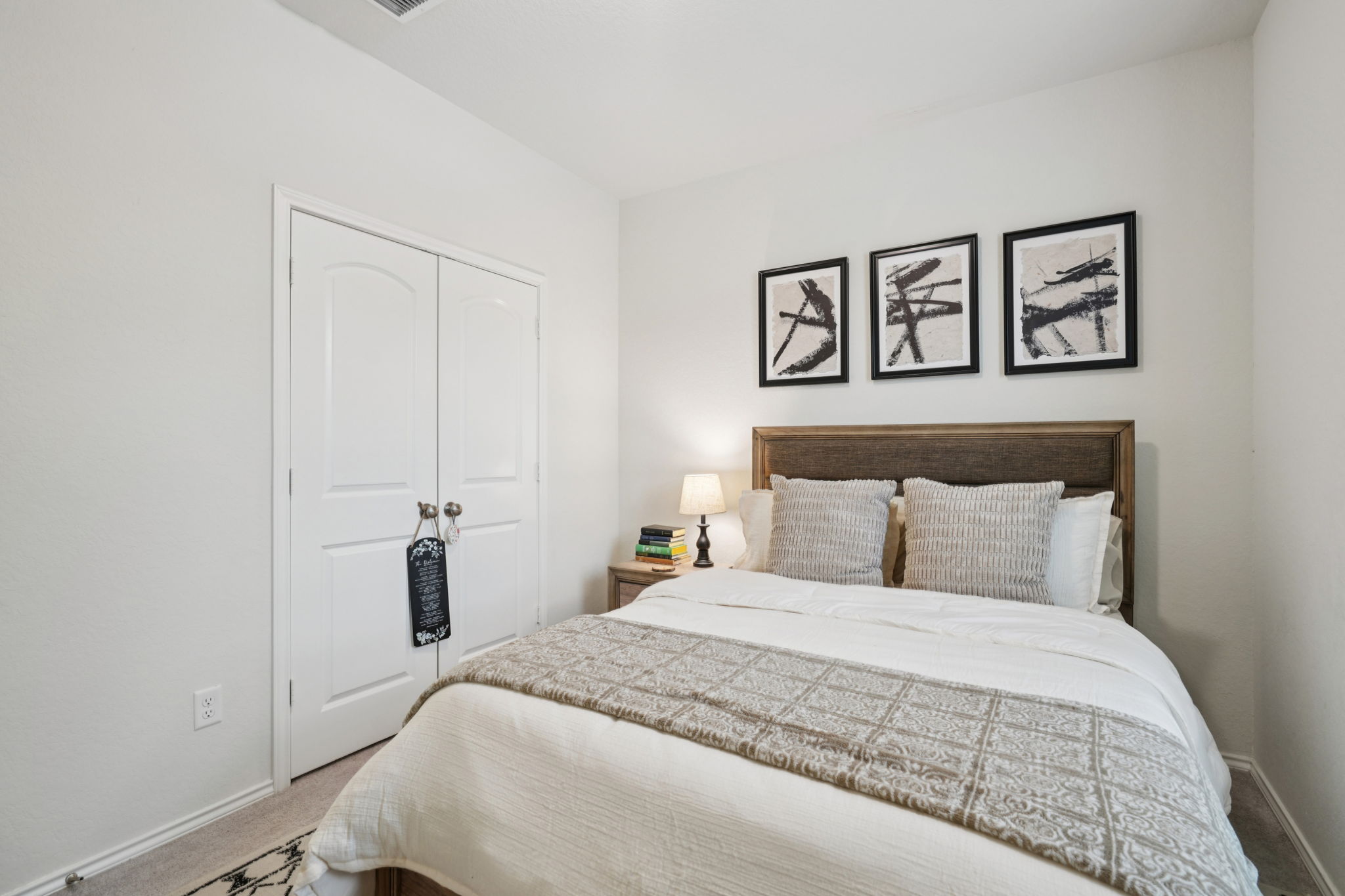 Curling Post-L0612-021