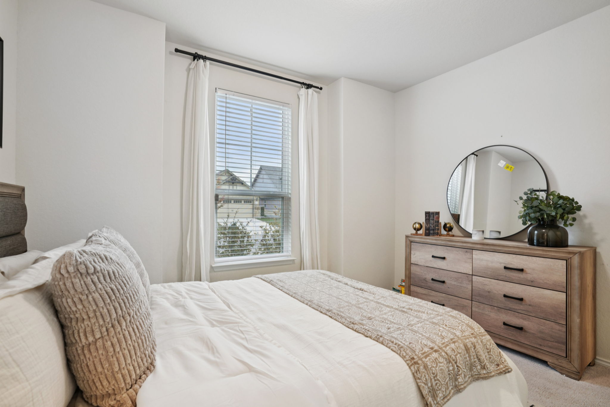 Curling Post-L0612-022