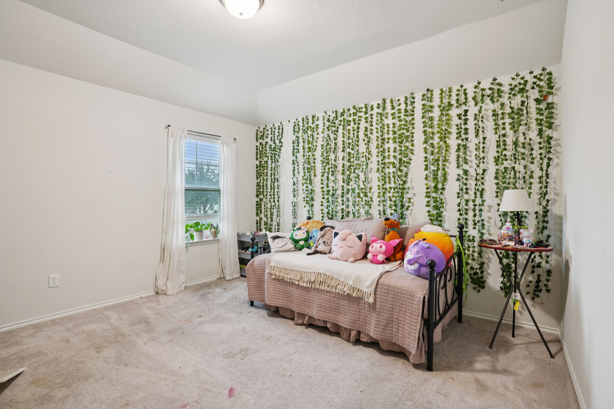 Curling Post-L0612-042