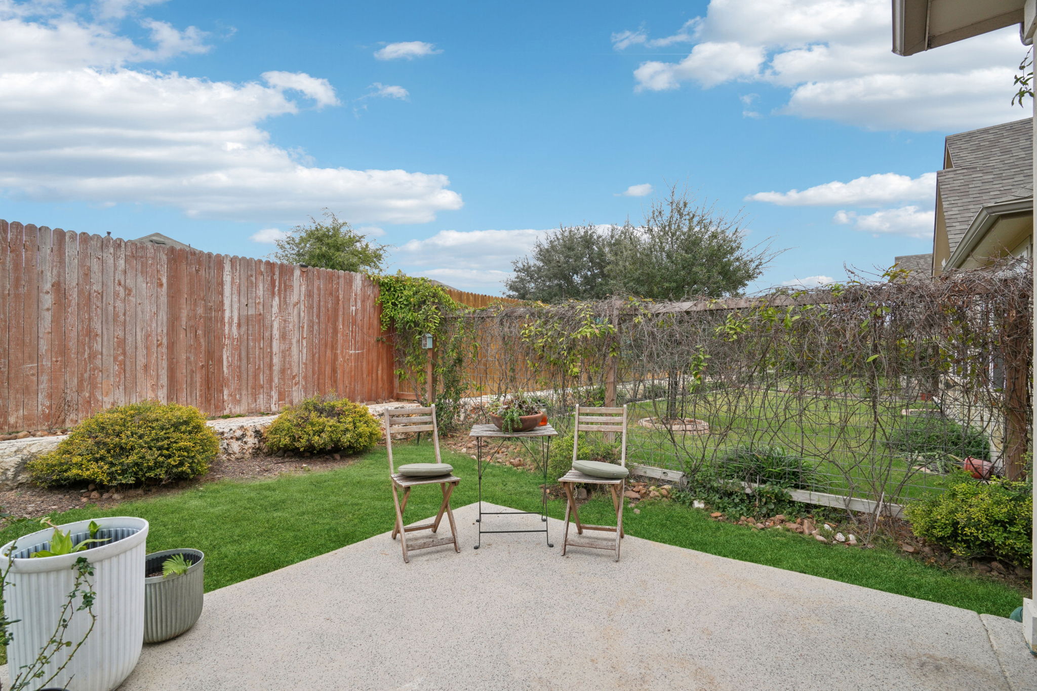 Curling Post-L0612-050