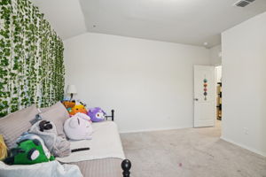 Curling Post-L0612-043