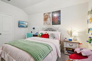 Curling Post-L0612-047