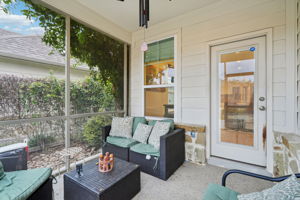 Curling Post-L0612-049