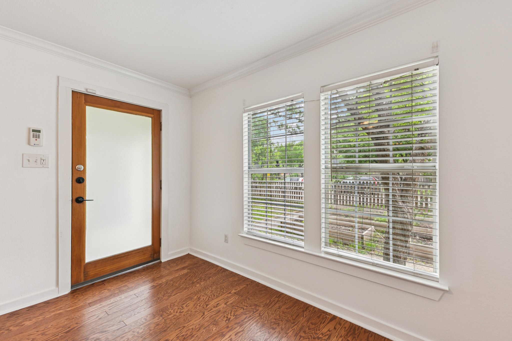 Chote Ave-S1504-008.jpg