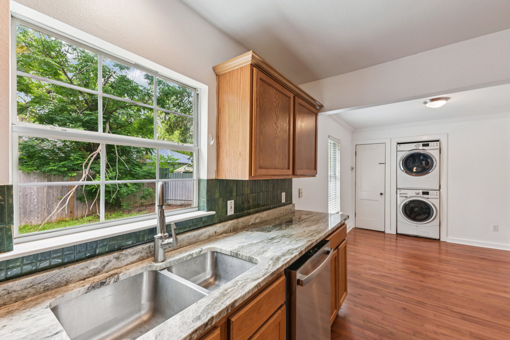 Chote Ave-S1504-017.jpg