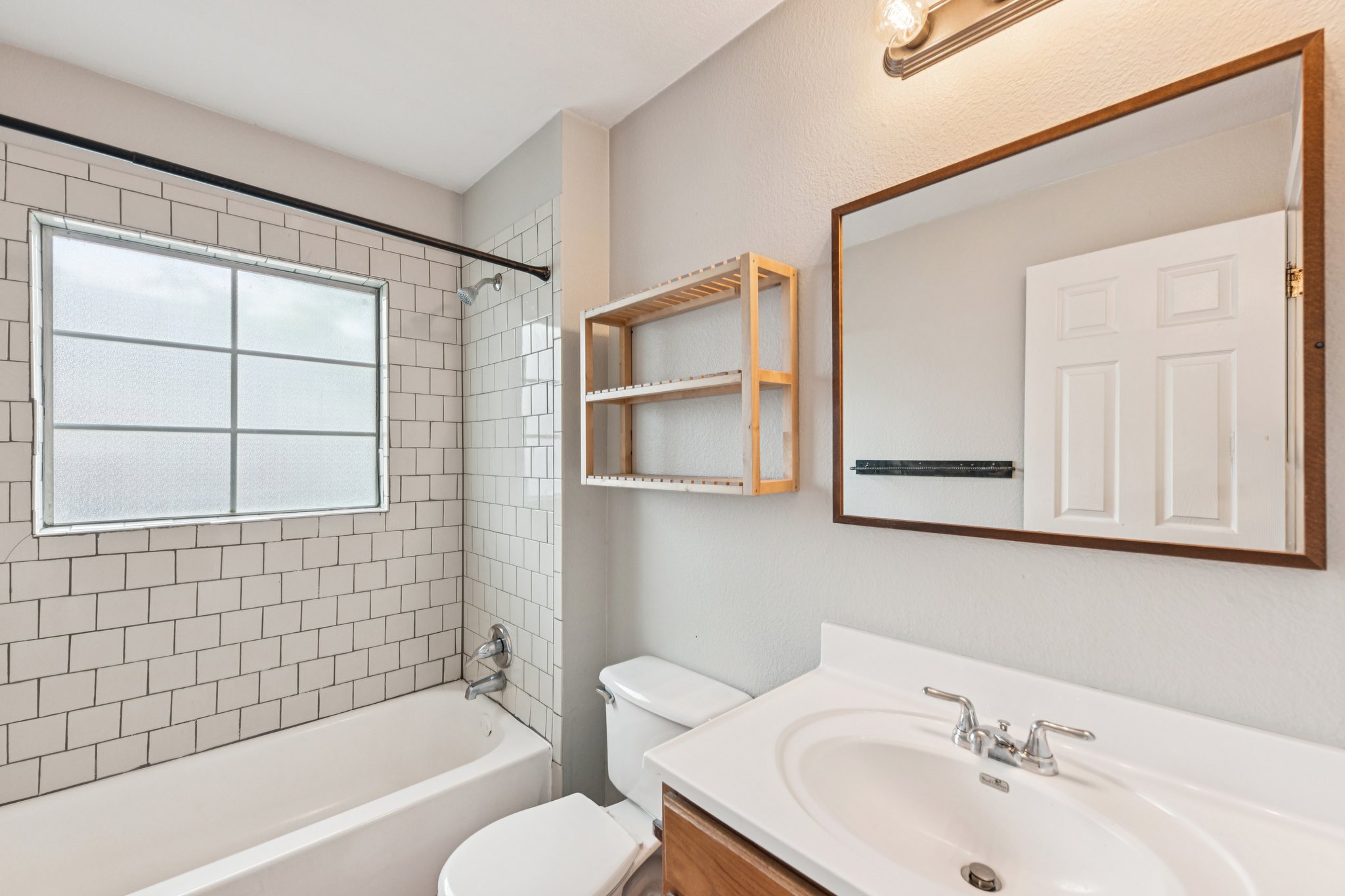 Chote Ave-S1504-020.jpg