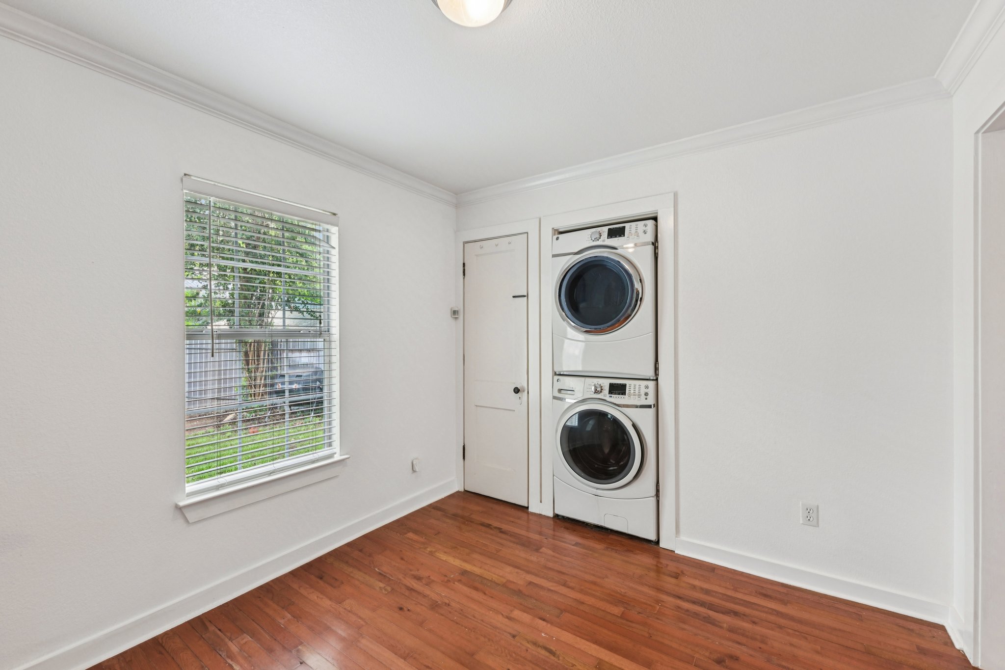 Chote Ave-S1504-024.jpg