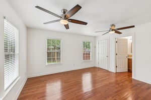 Chote Ave-S1504-025.jpg