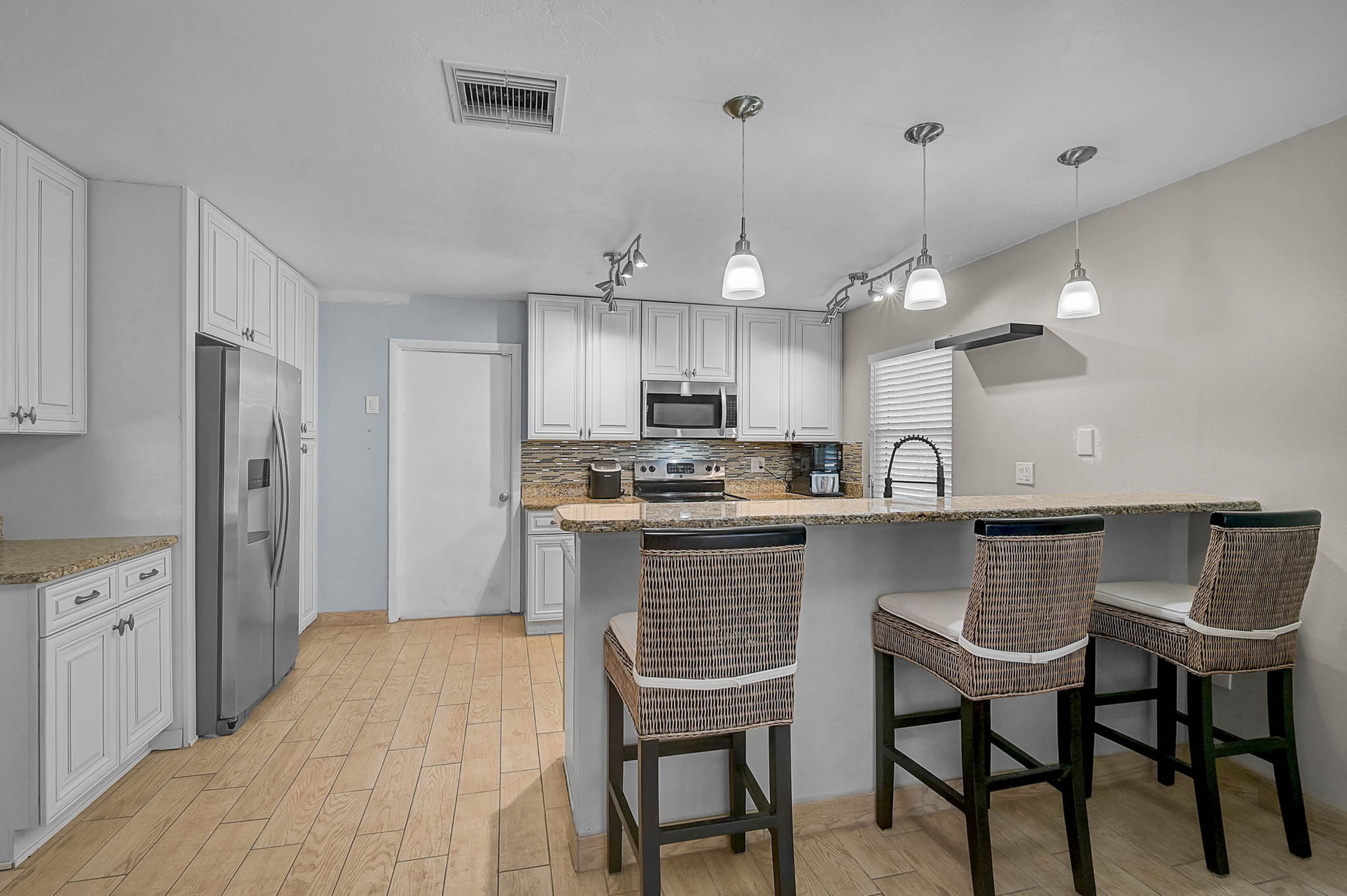 903 E Shannon Ct-7
