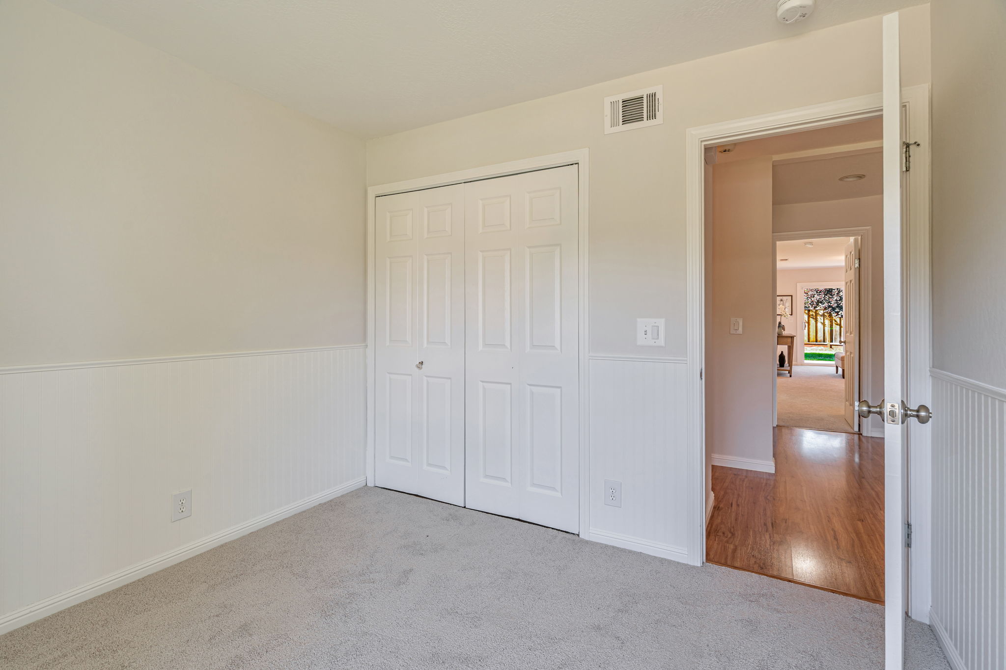 028_903 Furlong Dr