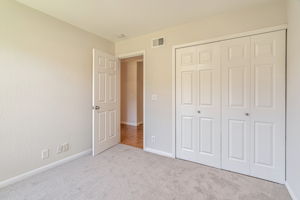 025_903 Furlong Dr