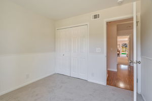 028_903 Furlong Dr